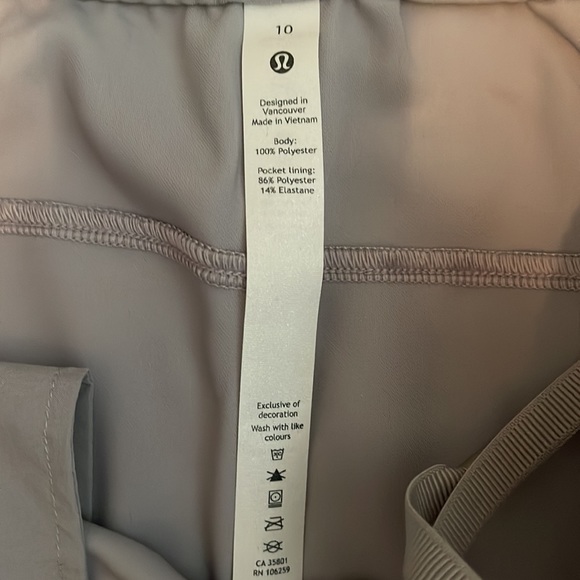 COPY - Lulu lemon on the fly size 10 7/8 length - Picture 2 of 3